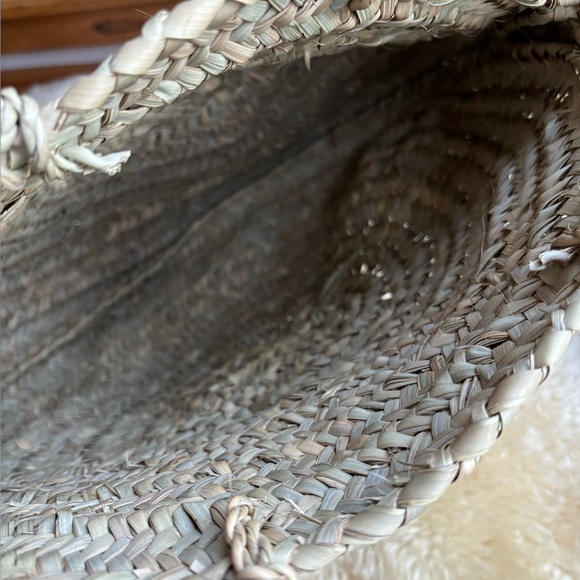 Woven Grass Market Bag - Picture 2 of 4